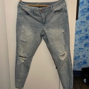 Never worn (no tags) American Eagle Super Stretch Denim Size 18 Regular